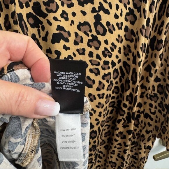 Torrid Women's Fit & Flare Blouse - Stretch Challis Leopard Print -Size 1- NWOT - Picture 8 of 8